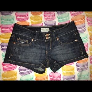 Aeropostale denim shorts.🎀